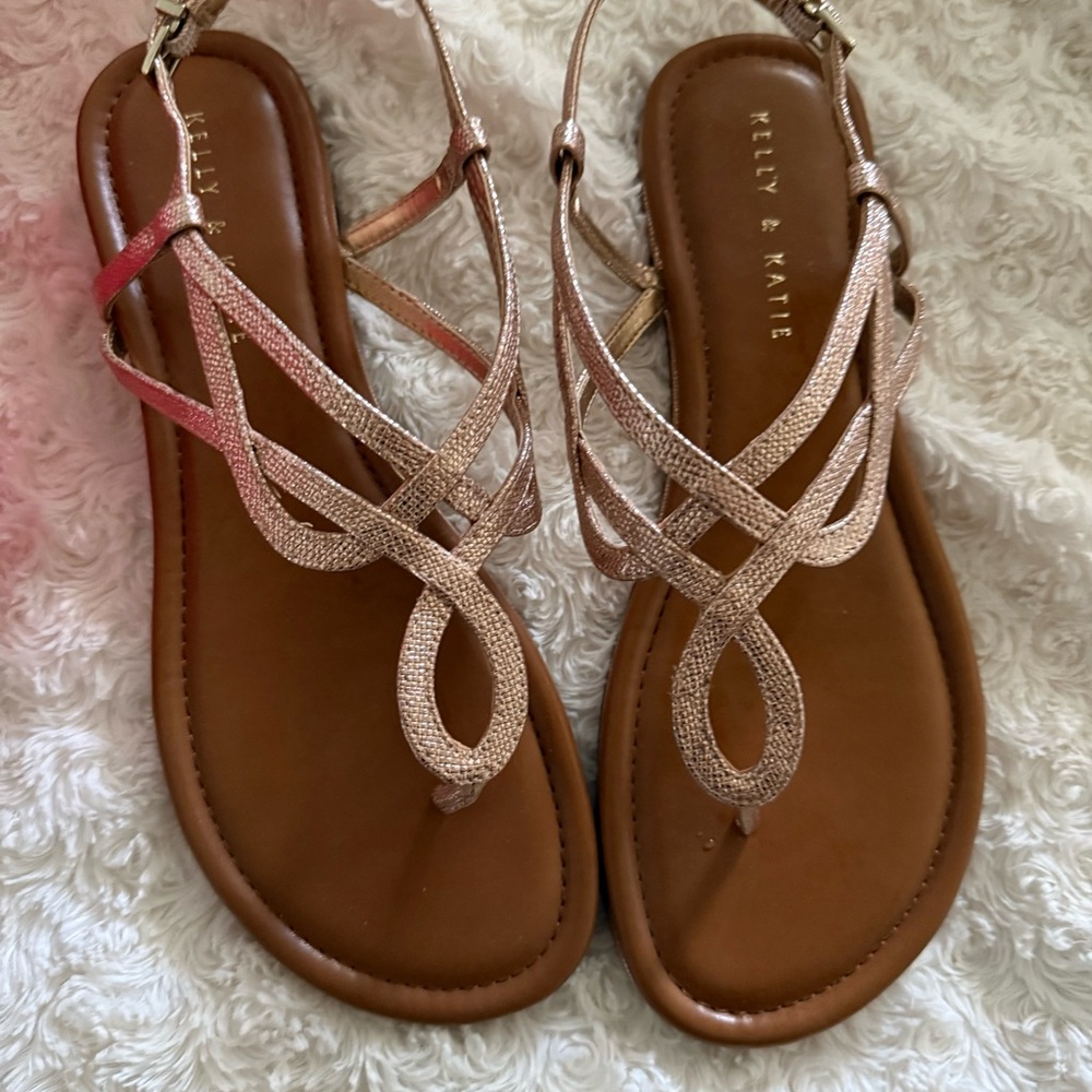 🎆 5 for 30$ 🎆 Kelly & Katie Metallic Sandals